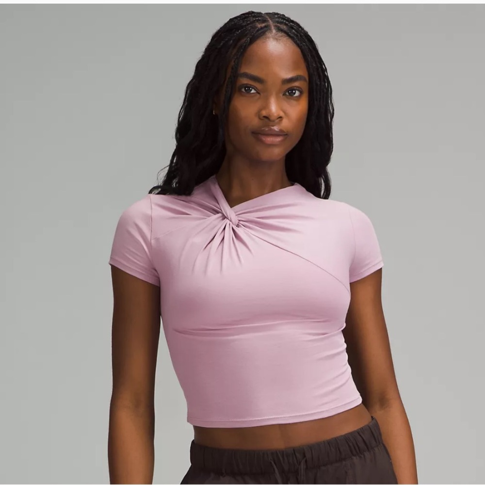 Lululemon Asymmetrical Front-Twist T-shirt crop top shirt